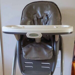 EUC 4-Mode Graco Blossom Highchair